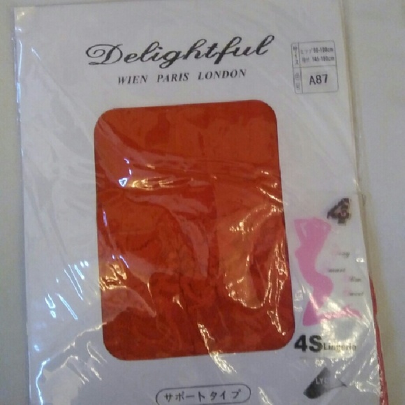 ST8002 - Picture 2 of 2