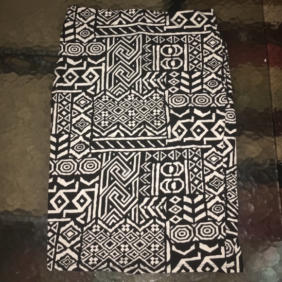 Wet Seal Tribal Print Skirt
