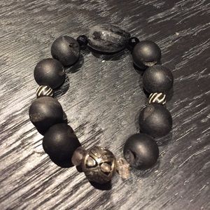 Black beaded bracelet