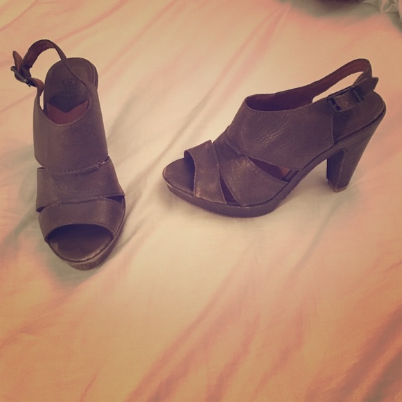 Lucky brand heels. - Picture 1 of 4