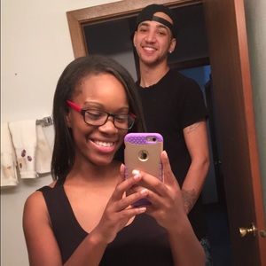 Meet your Posher, Dominique