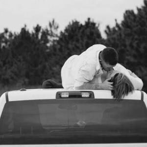 Meet your Posher, Levi