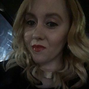 Meet your Posher, Vicky