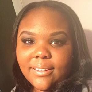 Meet your Posher, Zakeya