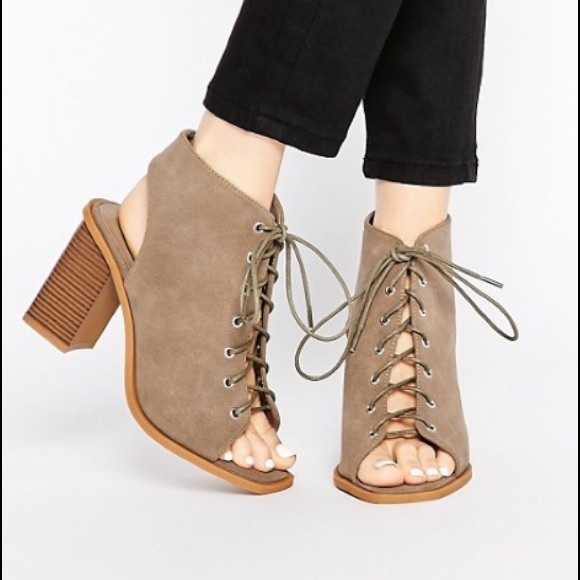 Meet your Posher, Devorah - Picture 1 of 1