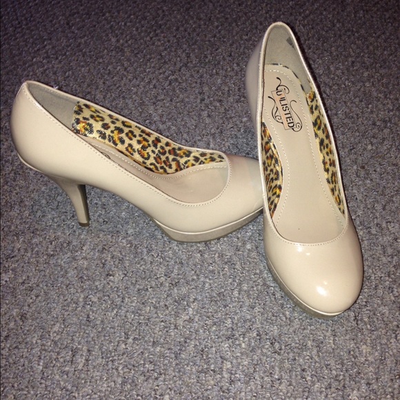 Unlisted heels