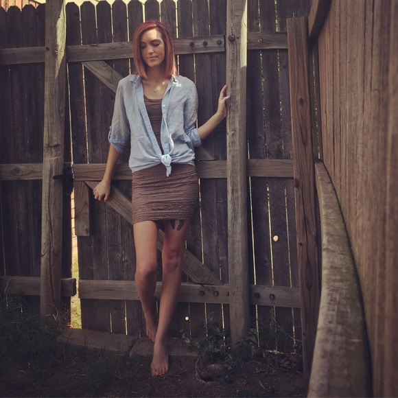 Blue cambry button down - Picture 2 of 4