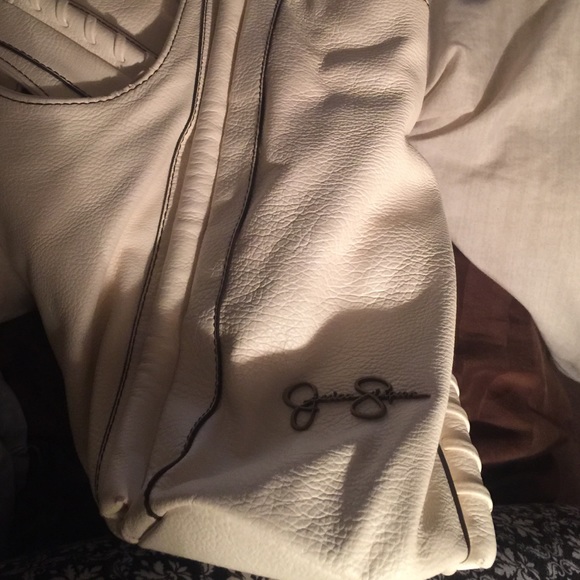 Shoes - Picture 2 of 4