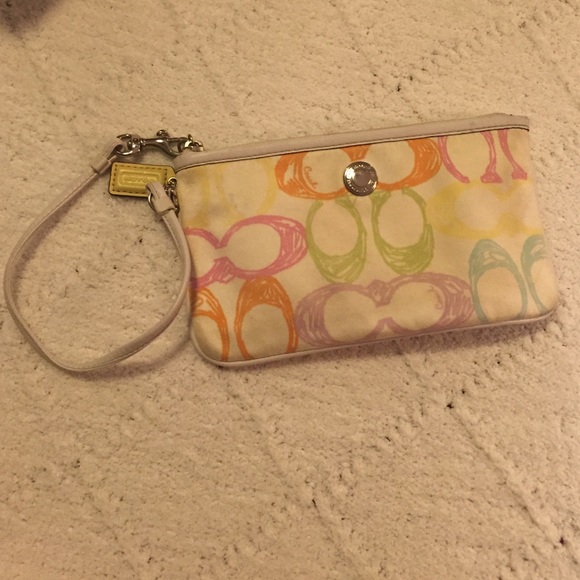 COACH BRAND WRISTLET!!!