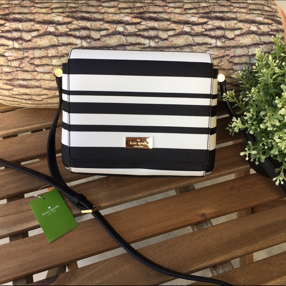 kate spade Handbags - SOLD❗️ Kate Spade Avva Leather Crossbody