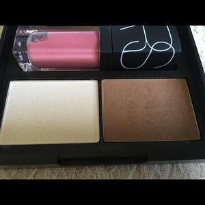 NARSissist travel face palette