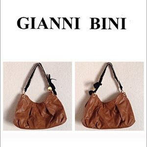 Gianni Bini Shoulder Bag
