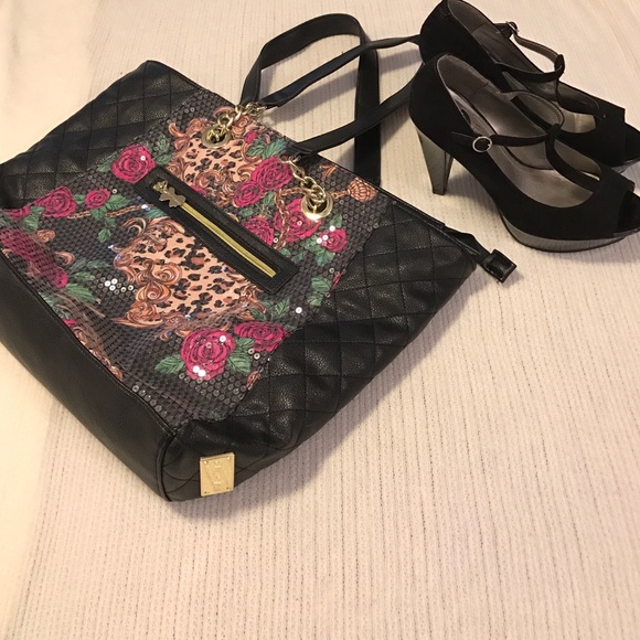 Betsey Johnson Handbags - HUGE SALE Large Betsey Johnson bag