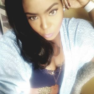 Meet your Posher, Norma