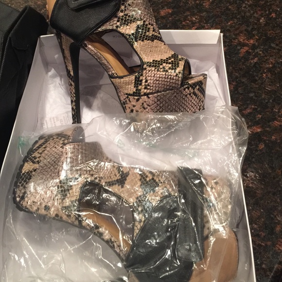 Steve Madden Femi booties - Picture 3 of 3