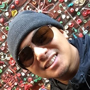 Meet your Posher, Christian