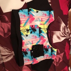 California kisses dance top