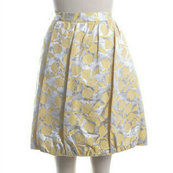 *SOLD********New Moschino Cheap Chic Floral skirt - Picture 5 of 7
