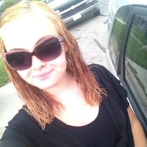 Meet your Posher, Lydia