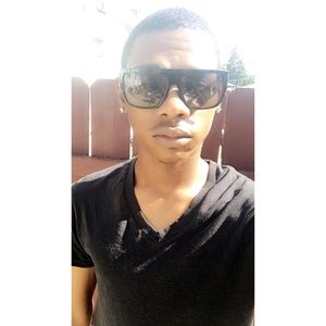 Meet your Posher, Deonte