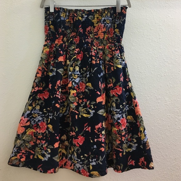 Forever 21 Dresses & Skirts - Floral Dress