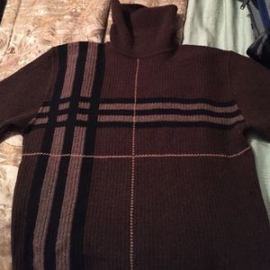 Burberry London Turtleneck size medium