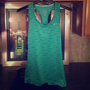 Nike Miller tank. Like new. Sz, small