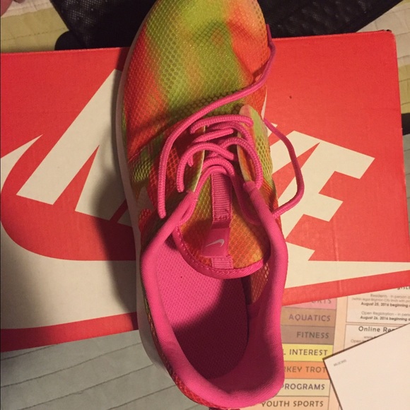 Roshe one flight multicolored