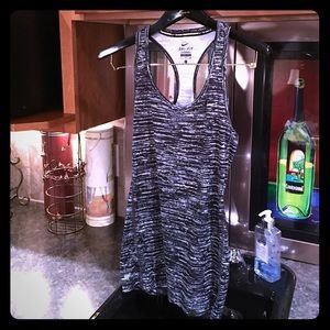 NIKE MILLER TANK, LIKE NEW,size small. Reflectors