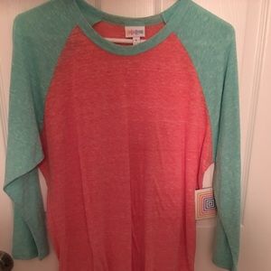 LuLaroe Randy shirt size Lg NWT