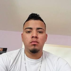 Meet your Posher, Javier