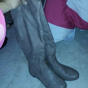 Never been worn knee length flat boot