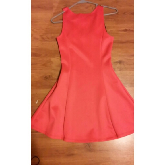 Dress - Picture 2 of 3