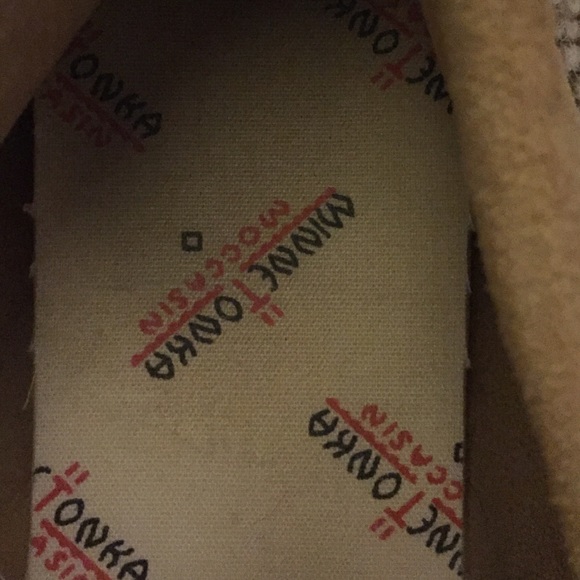 Minnetonka moccasins - Picture 3 of 3