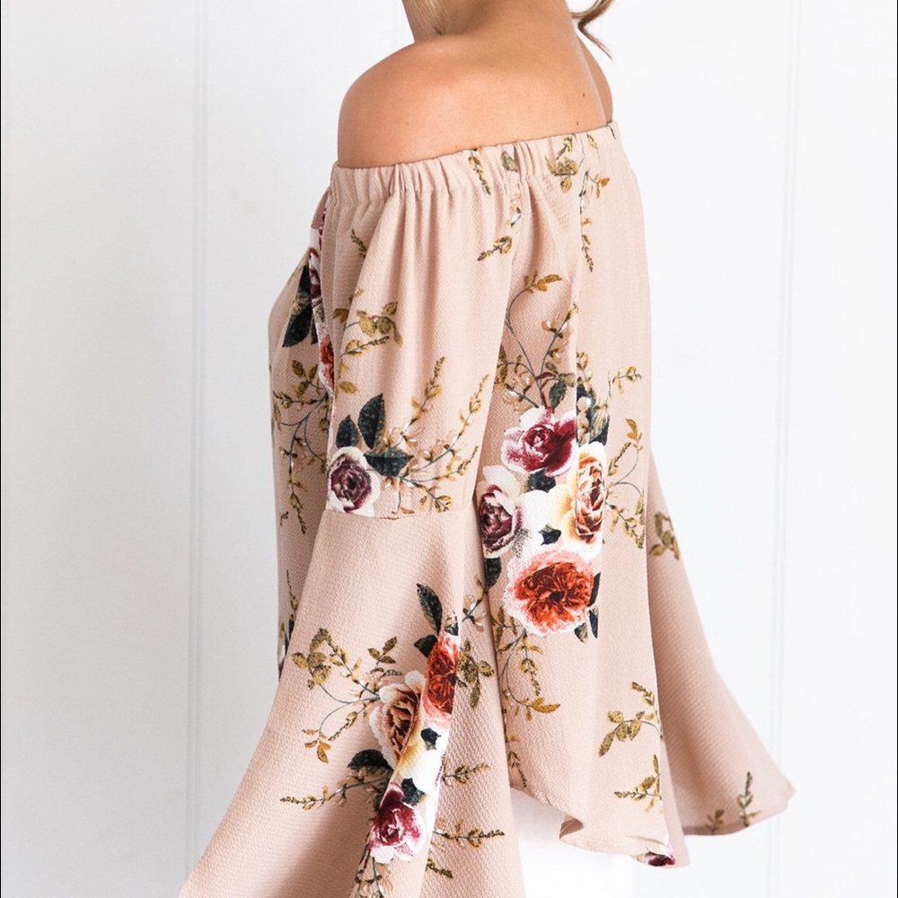 LAST!! // YOUNG & FREE Bell Sleeve Top - Blush - Picture 4 of 6