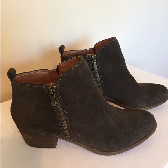 Lucky Brand olive green suede booties size 8