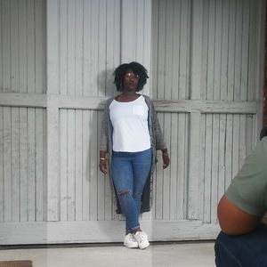 Meet your Posher, Tameron