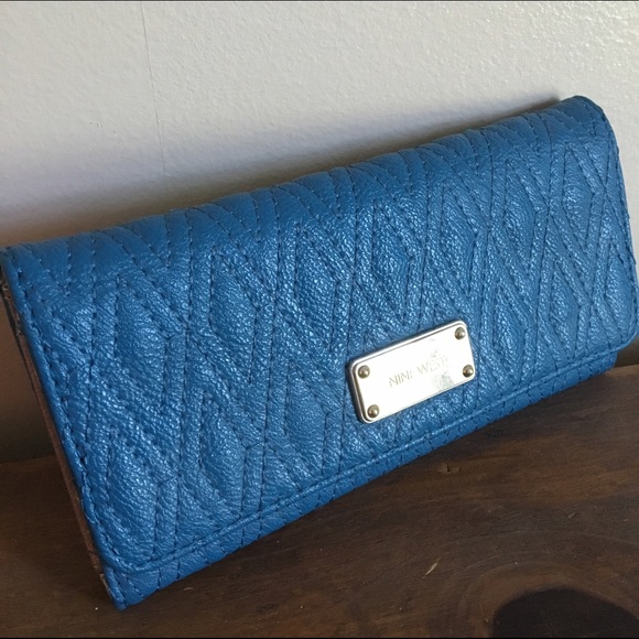 Nine West wallet