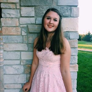 Meet your Posher, Anna