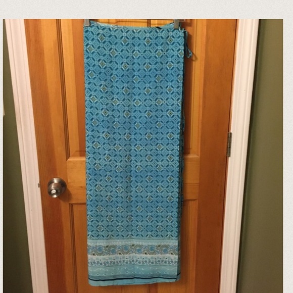 Mosaic Maxi skirt in wrap around style - Picture 8 of 8