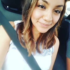 Meet your Posher, Alma