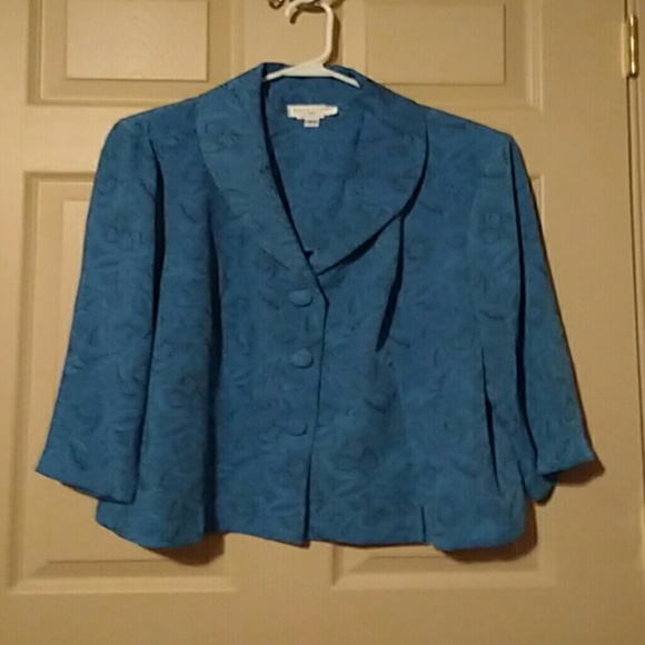 🎆FINAL REDUCTION🎆✨Coldwater Creek cropped blazer