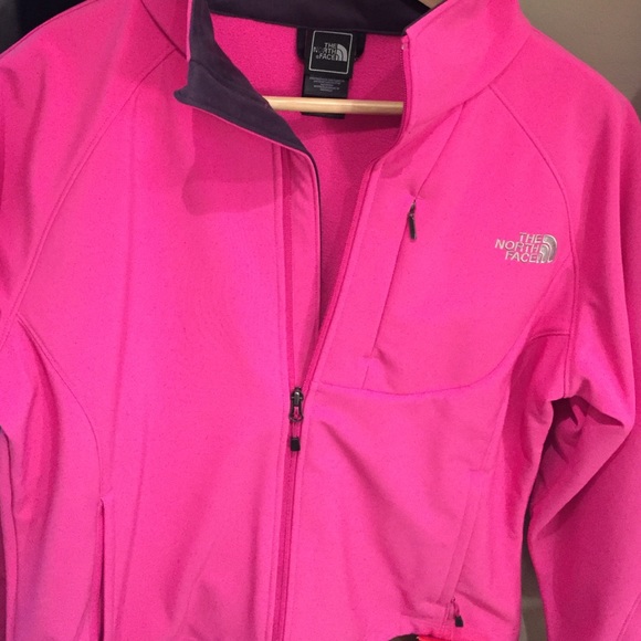 AUTHENTIC The North Face Jacket🎀