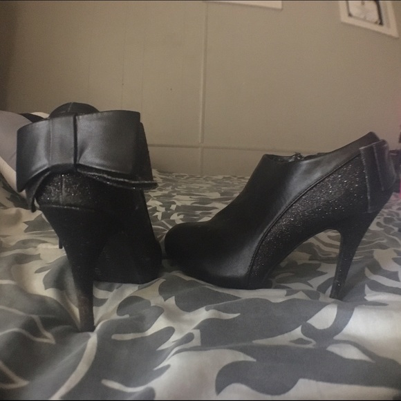Black heels