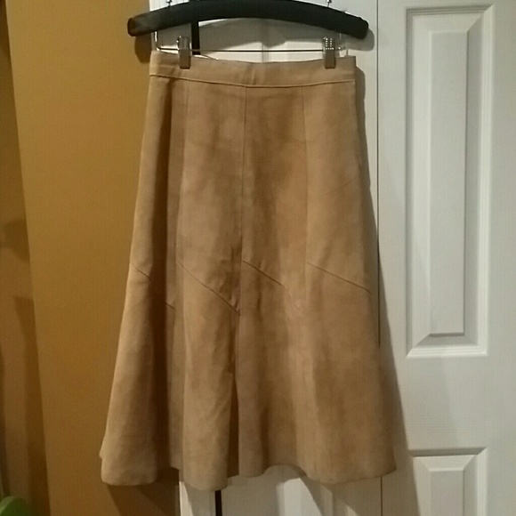 Groovy suede leather skirt