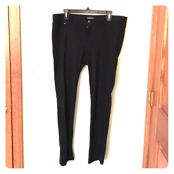 Straight leg pants with button/zipper closure