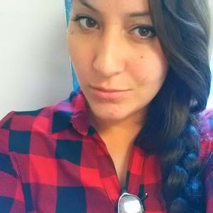 Meet your Posher, Lauren