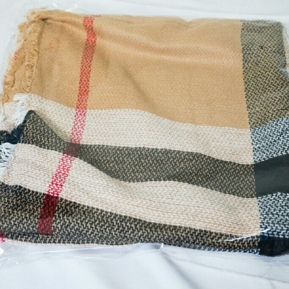 Last One!!! Plaid Print Blanket Wrap - Picture 3 of 5
