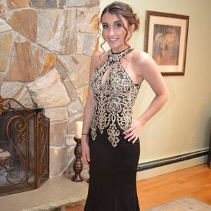 Meet your Posher, Ariana