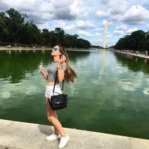 Meet your Posher, Ángela